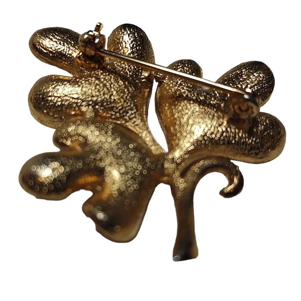 Vintage Leaf Gold Tone Brooch‎ Two Inch Granny Core Unbranded Fall Autumn